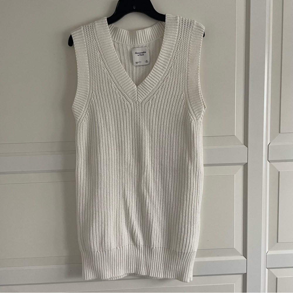Abercrombie White Sleeveless Knit Sweater vest tunic 20846
